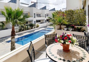 10 - Top floor apartment with solarium