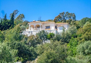 100 m² Accommodation ∙ 3 bedrooms ∙ 6 guests