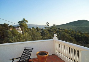 100 m² Accommodation ∙ 3 bedrooms ∙ 6 guests