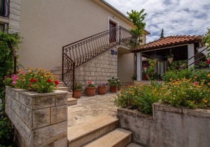 100 m² Apartment ∙ 3 bedrooms ∙ 4 guests