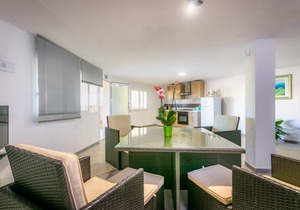 100 m² Villa ∙ 2 bedrooms ∙ 4 guests