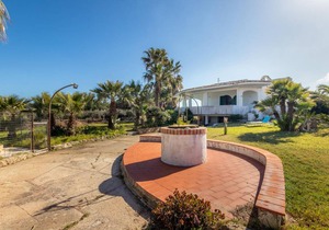 100 m² Villa ∙ 2 bedrooms ∙ 4 guests