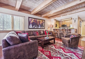 101 m² Condo ∙ 2 bedrooms ∙ 8 guests