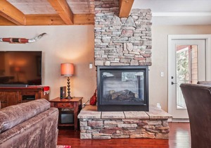 101 m² Condo ∙ 2 bedrooms ∙ 8 guests