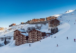 10m from ski slopes, floor -1, balcony, tv, ski locker, 47m², Les Menuires
