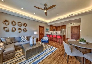 110 m² Condo ∙ 2 bedrooms ∙ 6 guests