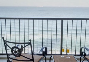 1104 The Bermudas - by Stay in Umhlanga