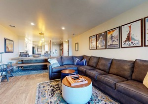 112 m² Condo ∙ 2 bedrooms ∙ 6 guests