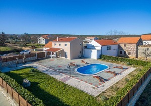 120 m² Villa ∙ 3 bedrooms ∙ 8 guests