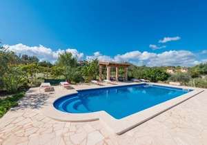 140 m² House ∙ 3 bedrooms ∙ 6 guests