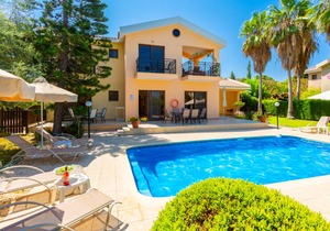 140 m² Villa ∙ 4 bedrooms ∙ 9 guests