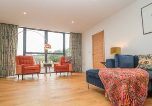 145 m² Cottage ∙ 4 bedrooms ∙ 7 guests