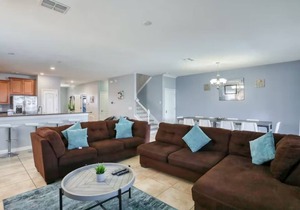 1461BT: Spacious ChampionsGate 9 Bedroom Home!