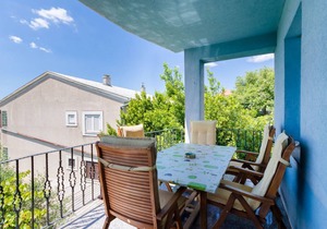 150 m² Apartment ∙ 2 bedrooms ∙ 6 guests