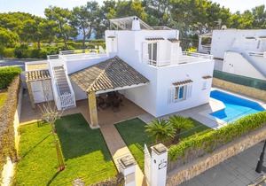 150 m² Villa ∙ 4 bedrooms ∙ 8 guests