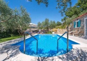 150 m² Villa ∙ 4 bedrooms ∙ 10 guests