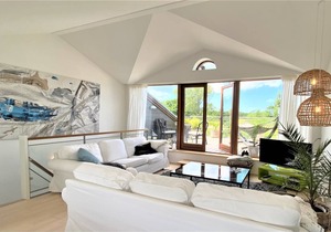 156 m² Apartment ∙ 3 bedrooms ∙ 6 guests