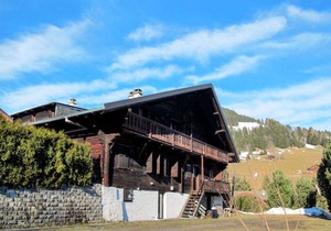 160 m² Apartment ∙ 8 bedrooms ∙ 16 guests