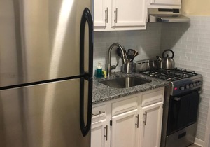 1703 3H · Suitable 2bed Apt-20 min to NYC/Parking Avail