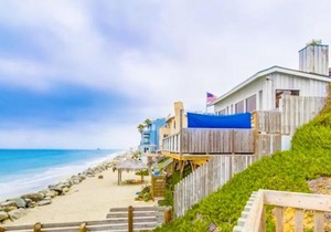 1747 S Pacific