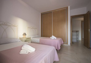 175 m² Apartment ∙ 3 bedrooms ∙ 6 guests