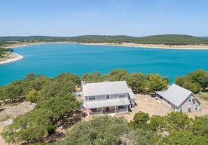 177 m² House ∙ 3 bedrooms ∙ 10 guests