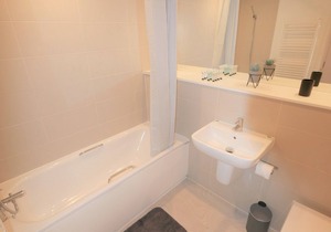 (189OC-14) 2 Bedroom Flat in Bournemouth Town Centre