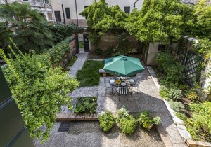 190 m² Apartment ∙ 1 bedroom ∙ 2 guests