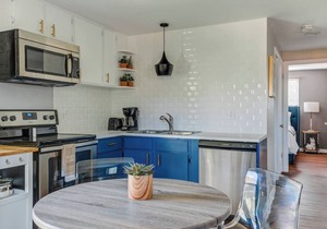 2-Bed Duplex Near 3 KU! 29