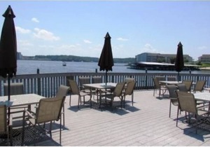 2 Bedroom 2 Bath Southwood Shores Lake Front-Great View-Easy Access-WiFi