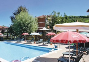 2 bedroom accommodation in Cisterna d Asti AT