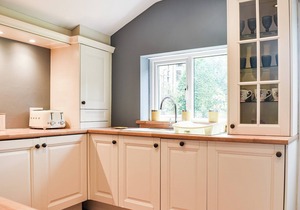 2 bedroom accommodation in Fylingthorpe