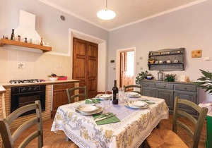 2 bedroom accommodation in Pomarance PI