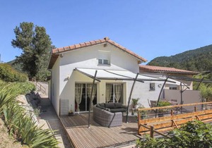 2 bedroom accommodation in Espenel
