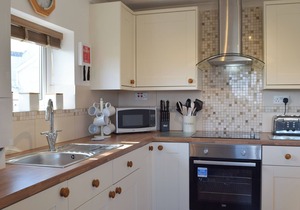 2 bedroom accommodation in Llansteffan, near Carmarthen