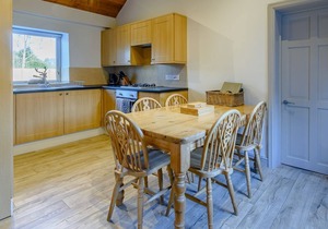2 bedroom accommodation in Killerby, Cayton, near Scarborough