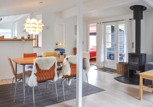 2 bedroom accommodation in Hesselager