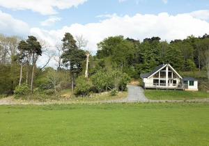 2 bedroom accommodation in Linlithgow, near Edinburgh