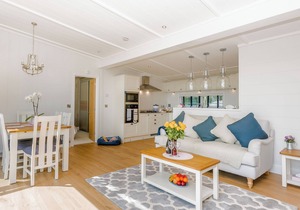 2 bedroom accommodation in Corton, near Lowestoft