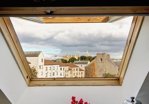 2 bedroom accommodation in Linlithgow, near Edinburgh