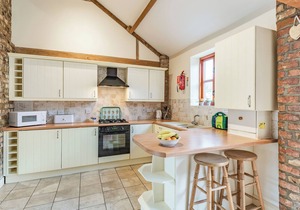 2 bedroom accommodation in Routh, Beverley