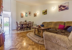 2 bedroom accommodation in Valtura