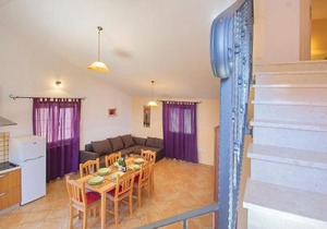 2 Bedroom Cozy Home In Liznjan