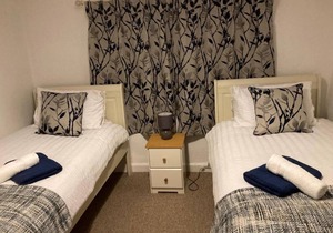 2 Bedroom Holcot Cottage