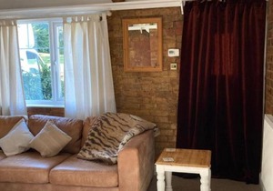 2 Bedroom Holcot Cottage