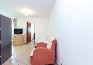 2 bedroom lovely apartment in Rovanjska