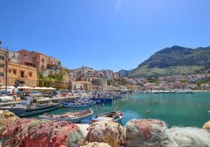 2 Bedroom Nice Apartment In Trappeto