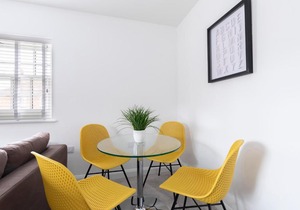 2 Bedroom Town Centre Apartment