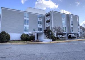 2 Blocks to Beach, Downtown Rehoboth, Elevator, Parking, Free Activities