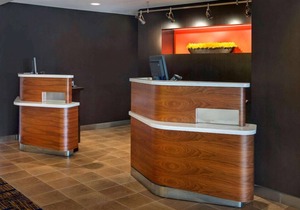 2 Convenient Units! FREE Parking, Pets Allowed, Close to Burlington Mall!